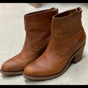 Frye back zip short boots